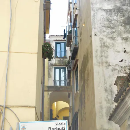 Al Larghetto N5 * Salerno