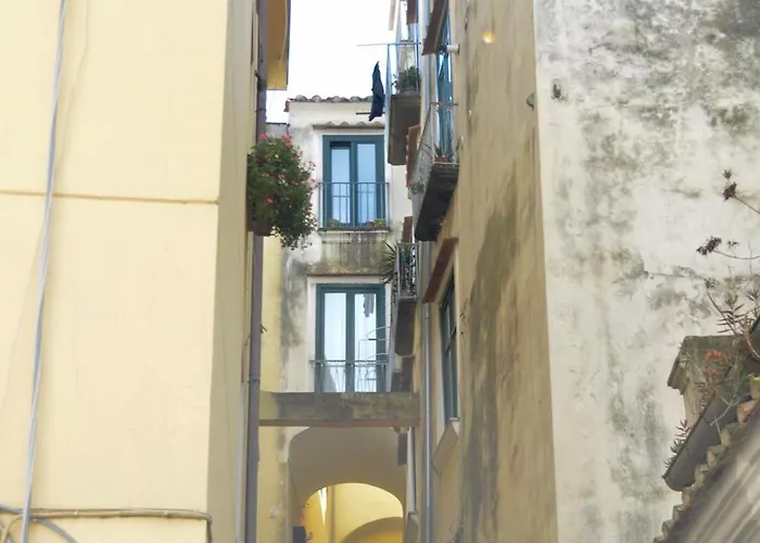 Al Larghetto N5 * Salerno